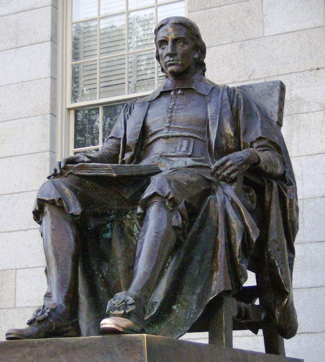 John Harvard 铜像